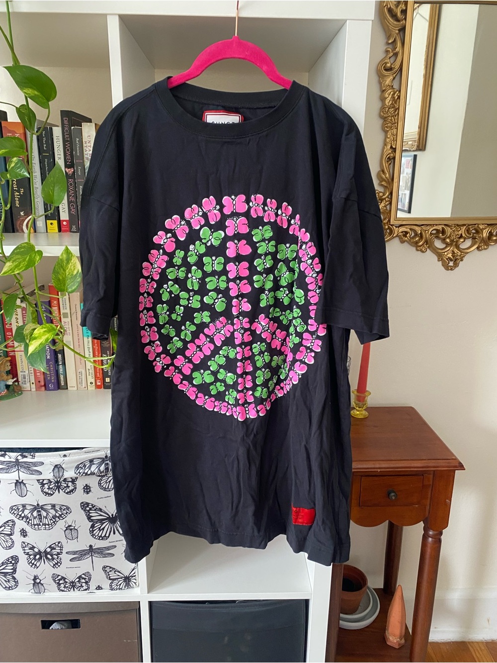 CHNGE Butterfly Peace Sign T-shirt Dress